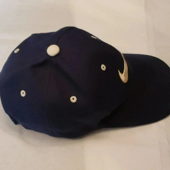 Nike navy adjustable baseball hat - Picture 2 of 5